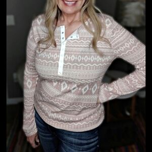 BOUTIQUE NWT Henley Top Dusty Mauve & White - Sizes S, M, L, 1X, 2X, 3X